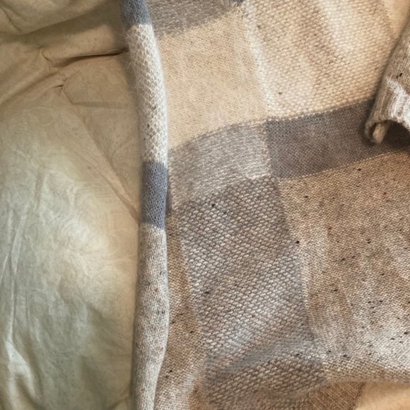 Echo scarf/shawl - Picture 15 of 16